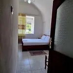Celo's House * Gjirokastër