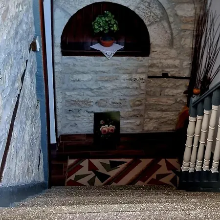 çelo's House Penzion Gjirokastër