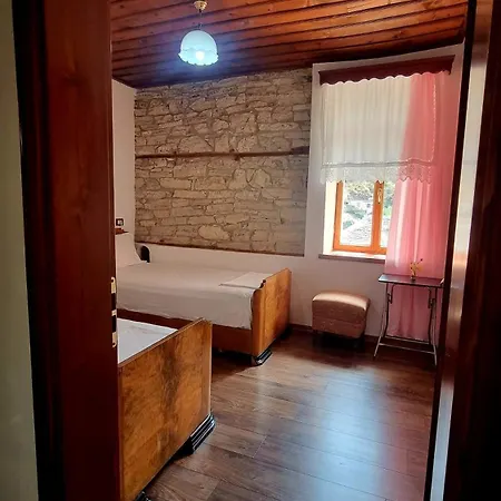 çelo's House Penzion Gjirokastër