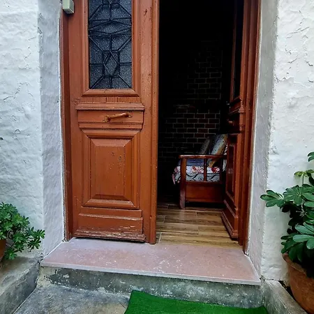 Celo's House Pensjonat Gjirokastra