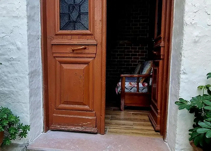 Celo's House Pensjonat Gjirokastra