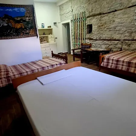 Pensjonat Celo's House Gjirokastra
