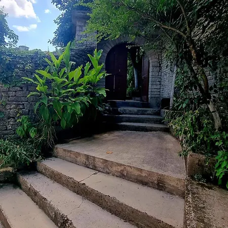 Pensjonat Celo's House Gjirokastra