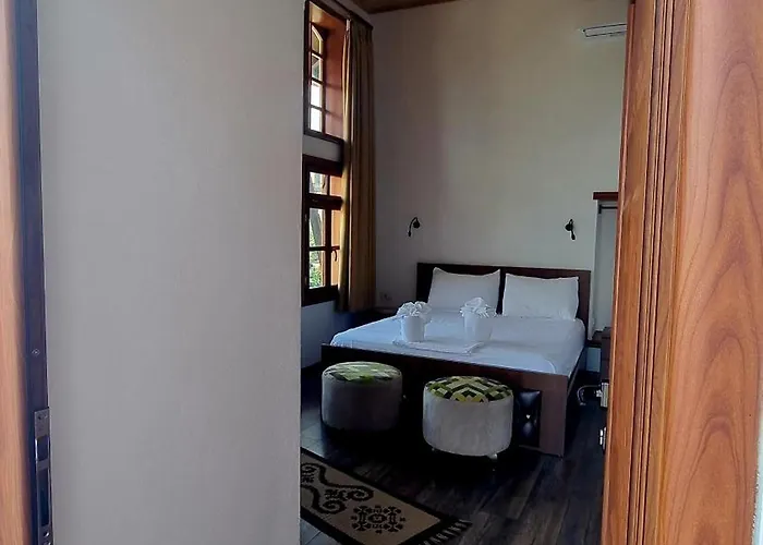 çelo's House * Gjirokastër